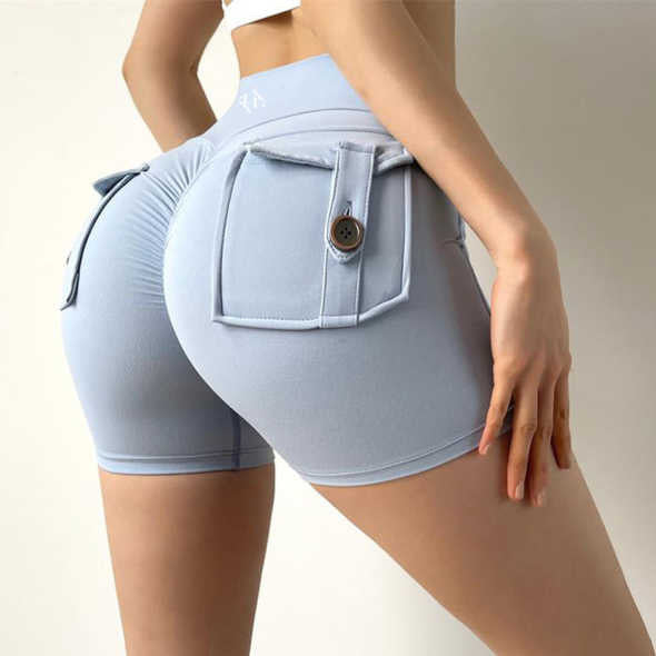 women’s seamless scrunch cargo shorts